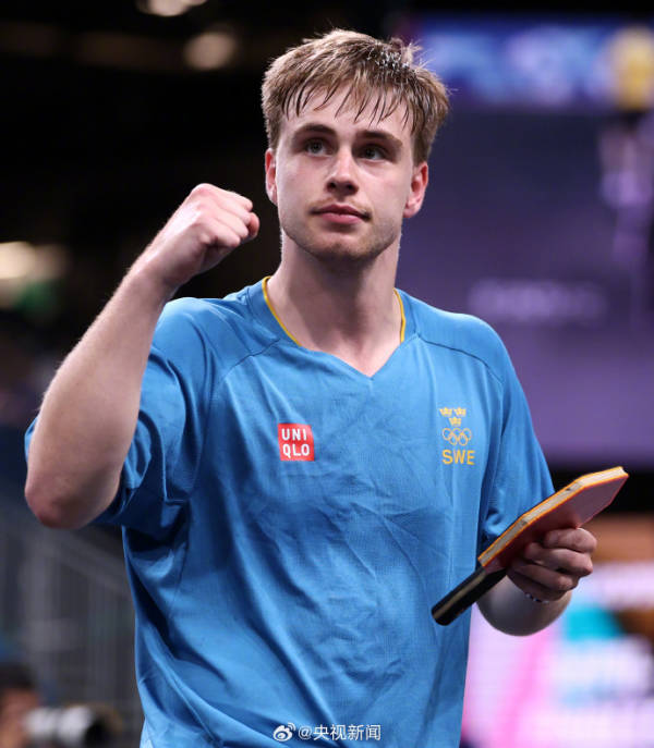 李冰洁在本 李冰洁在本